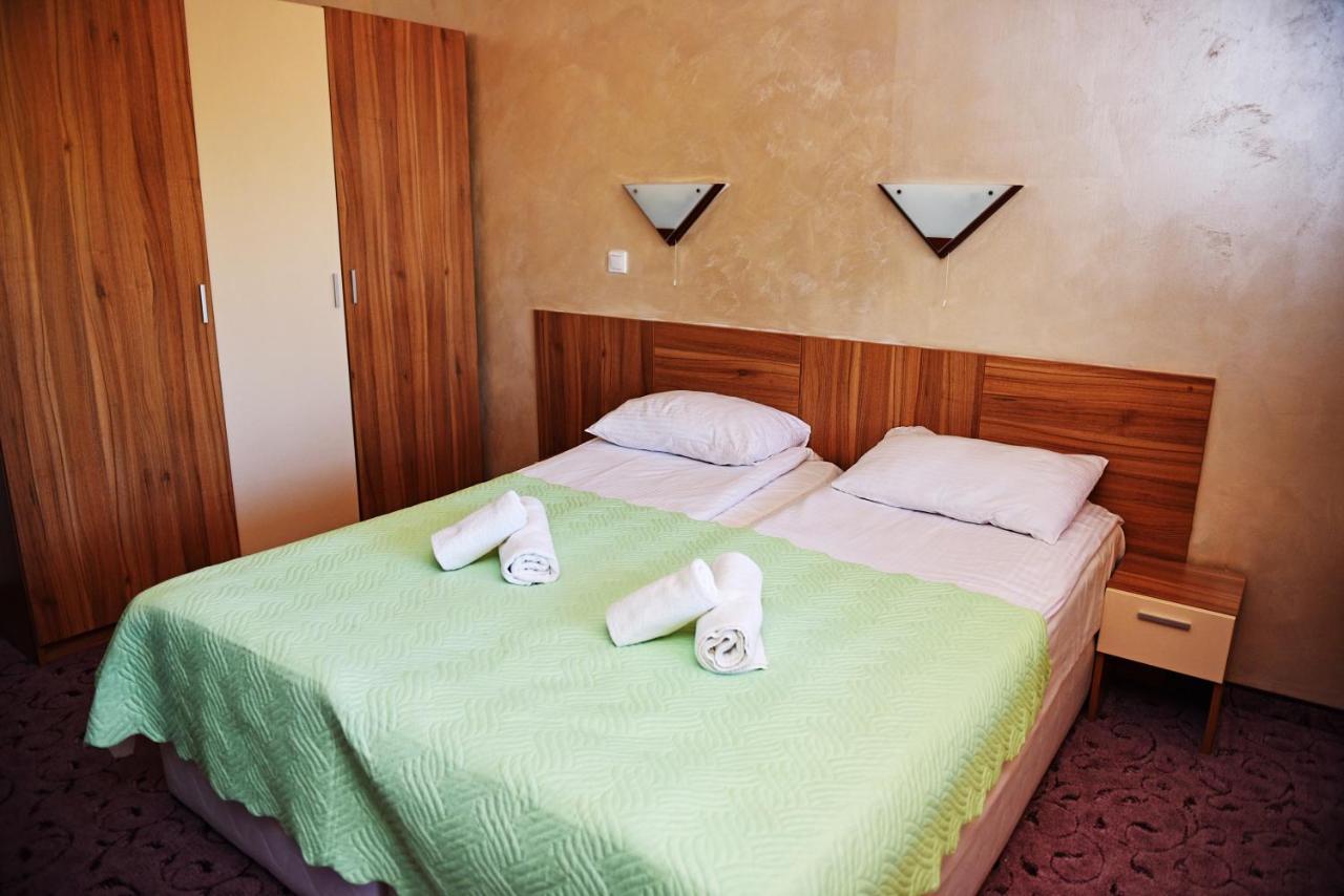 פמפורובו Aparthotel Forest Nook מראה חיצוני תמונה